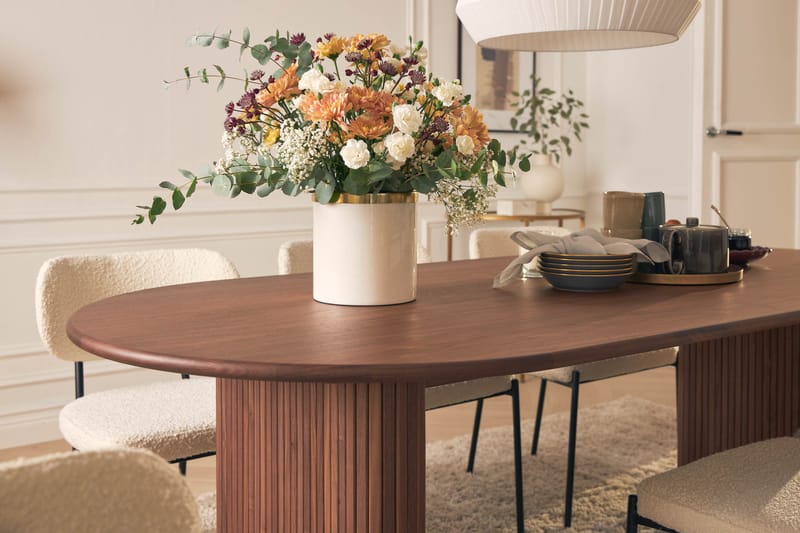 Noira Matbord 220 cm Massiv Valnöt med 6st Gemmiano Matstol - Brun / Teddy / Trä - Möbler - Matplats - Matgrupp & matbord med stolar