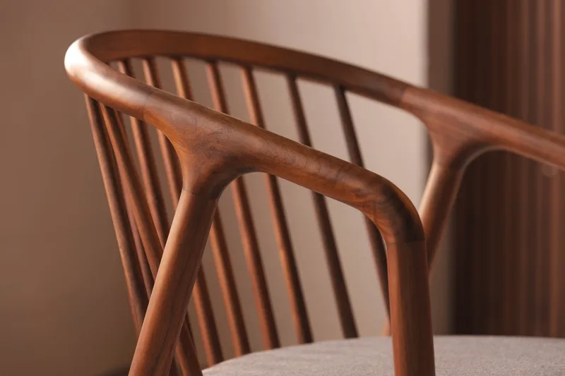 Noira Matgrupp 120 cm Runt Matbord med 4 Noira Stolar - Valnöt - Möbler - Matplats - Matgrupp & matbord med stolar