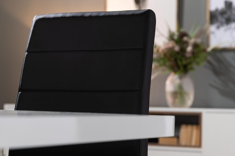 Ratliff Matgrupp 180 cm + 6 Stolar Förlängningsbart med illäggsskiva - Vit / Svart Pu / Krom - Möbler - Matplats - Matgrupp & matbord med stolar