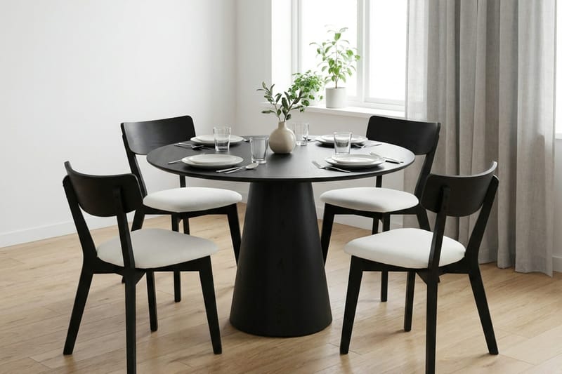 Siena Matgrupp 110 cm runt i Svart med 4 Amelia Matstolar med Dyna - Svart/Beige - Möbler - Matplats - Matgrupp & matbord med stolar