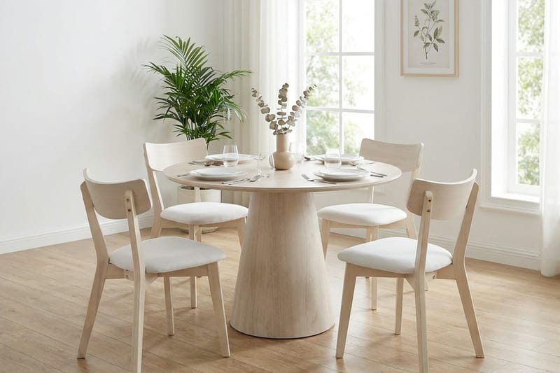 Siena Matgrupp 110 cm runt Vitlaserad med 4 Amelia Matstolar med Dyna - Vitlaserad/Beige - Möbler - Matplats - Matgrupp & matbord med stolar