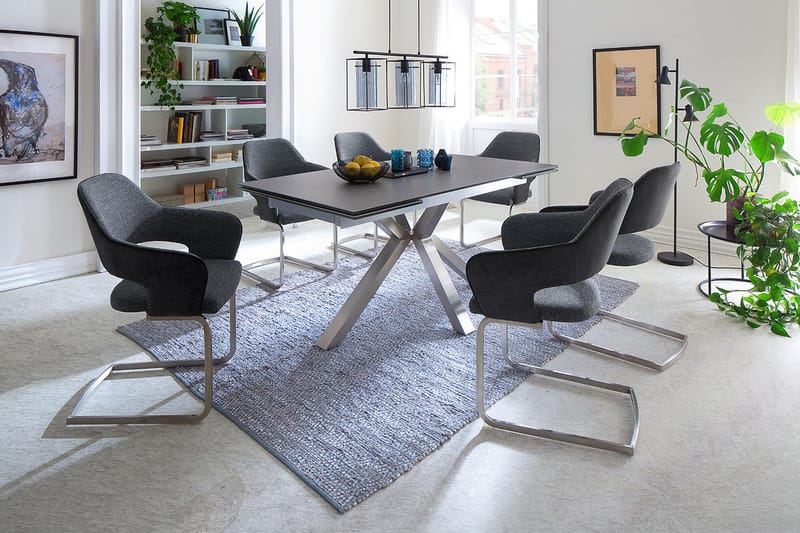 Newcastles Karmstol - Svart - Möbler - Matplats - Matstol & köksstol