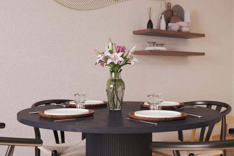 Noira Matgrupp 120 cm Massiv Ek Rund med 4 Dastoori Matstol - 2220067-4,2206128-1 - Svart - Möbler - Matplats - Matgrupp & matbord med stolar