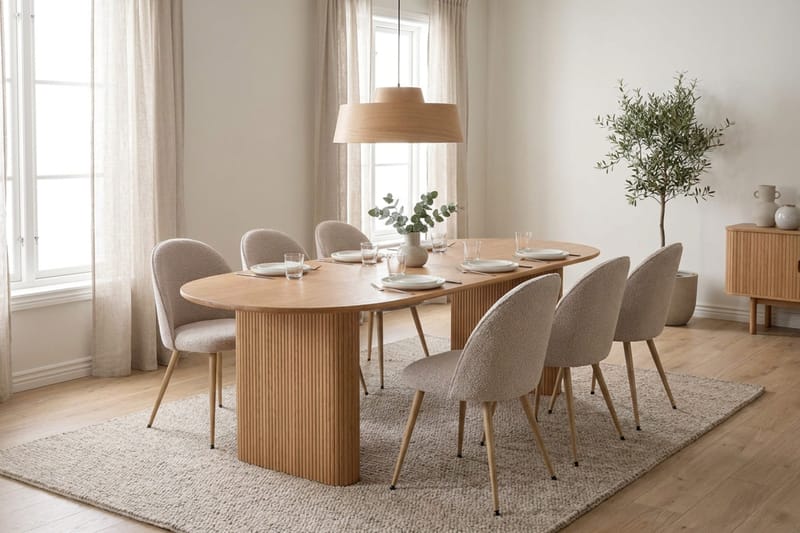Noira Matgrupp 220-320 cm förlängningsbart med 6 Nibe Plus Mastolar - Ek - Möbler - Matplats - Matgrupp & matbord med stolar