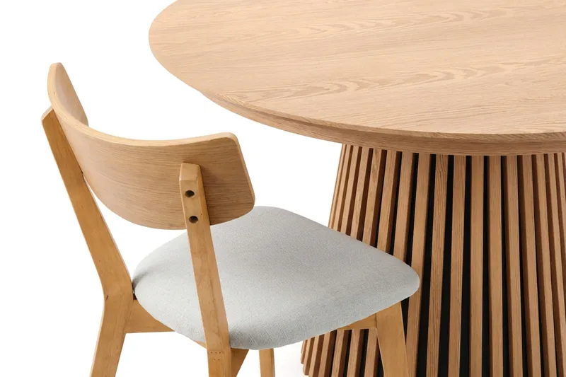 Peyra Matgrupp Förlängningsbart runt 120-220 cm i Ek med 4 Amelia Matstolar med Dyna - Ek/Beige - Möbler - Matplats - Matgrupp & matbord med stolar