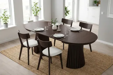 Peyra Matgrupp Förlängningsbart runt 120-220 cm i Rökt Ek med 4 Amelia Matstolar med Dyna - Rökt Ek/Beige - Möbler - Matplats - Matgrupp & matbord med stolar