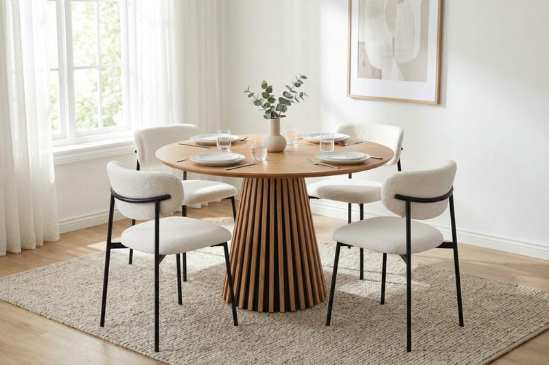 Peyra Matgrupp runt 110 cm Ek med 4 Lucy Matstolar - Ek - Möbler - Matplats - Matgrupp & matbord med stolar