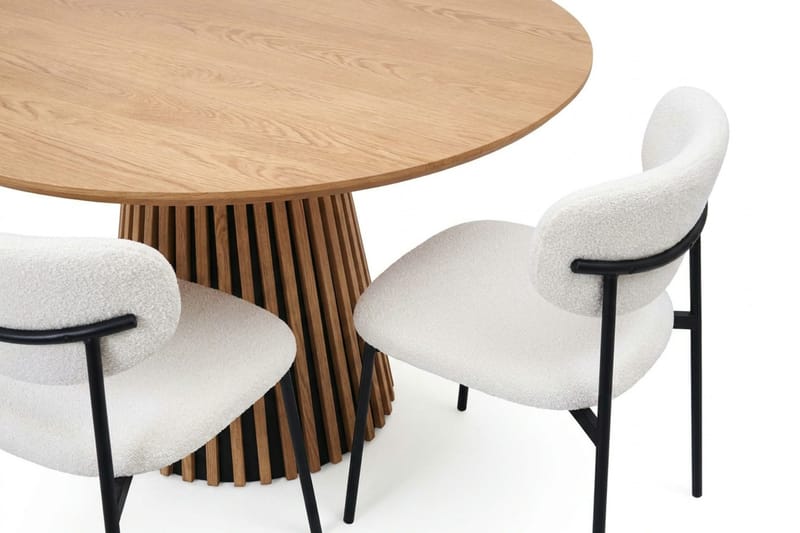 Peyra Matgrupp runt 110 cm Ek med 4 Lucy Matstolar - Ek - Möbler - Matplats - Matgrupp & matbord med stolar