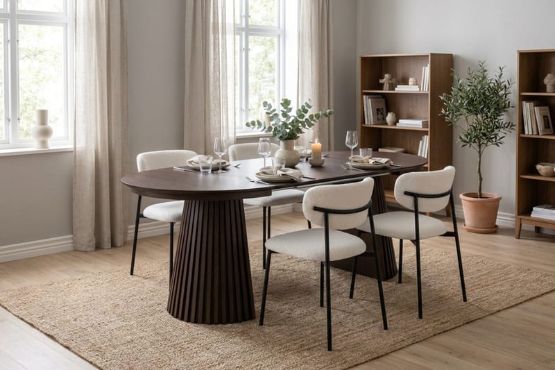 Peyra Rund Utdragbar Matgrupp 120-220 cm – Matbord med 4 Lucy Matstolar i Trä med Rökt Ek-utseende - Mörkbrun|Vit - Möbler - Matplats - Matgrupp & matbord med stolar