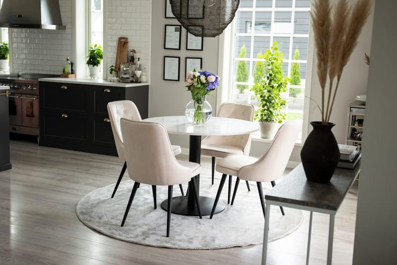 Razzia Matbord 106 cm med 4 Velvet Deluxe Lyx Sammetstol - Möbler - Matplats - Matgrupp & matbord med stolar