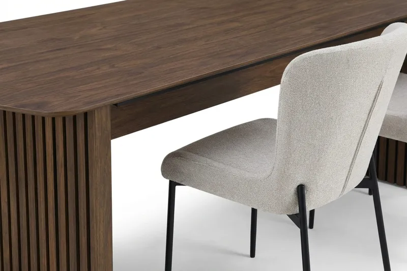 Richeto Matgrupp Rökt Ek 240 cm med 6 Elsie Matstolar - Rökt ek/Vit - Möbler - Matplats - Matgrupp & matbord med stolar