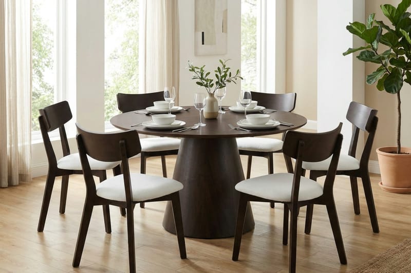 Siena Matgrupp 130 cm runt i Rökt Ek med 6 Amelia Matstolar med Dyna - Rökt Ek/Beige - Möbler - Matplats - Matgrupp & matbord med stolar