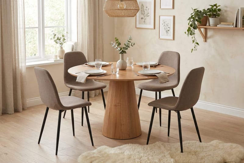 Siena Matgrupp runt 110 cm Ek med 4 Nibe Matstolar - Ek - Möbler - Matplats - Matgrupp & matbord med stolar