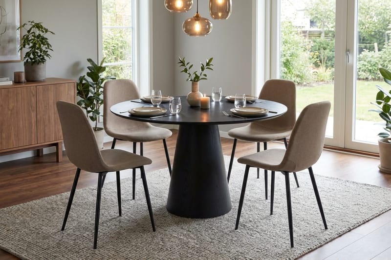 Siena Matgrupp runt 110 cm Svart med 4 Nibe Matstolar - Svart - Möbler - Matplats - Matgrupp & matbord med stolar