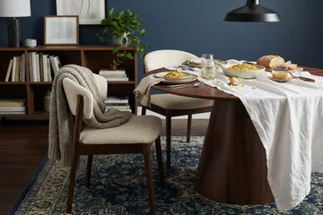 Siena Matgrupp runt 130 cm Valnöt med 6 Nala Matstolar - Valnöt - Möbler - Matplats - Matgrupp & matbord med stolar