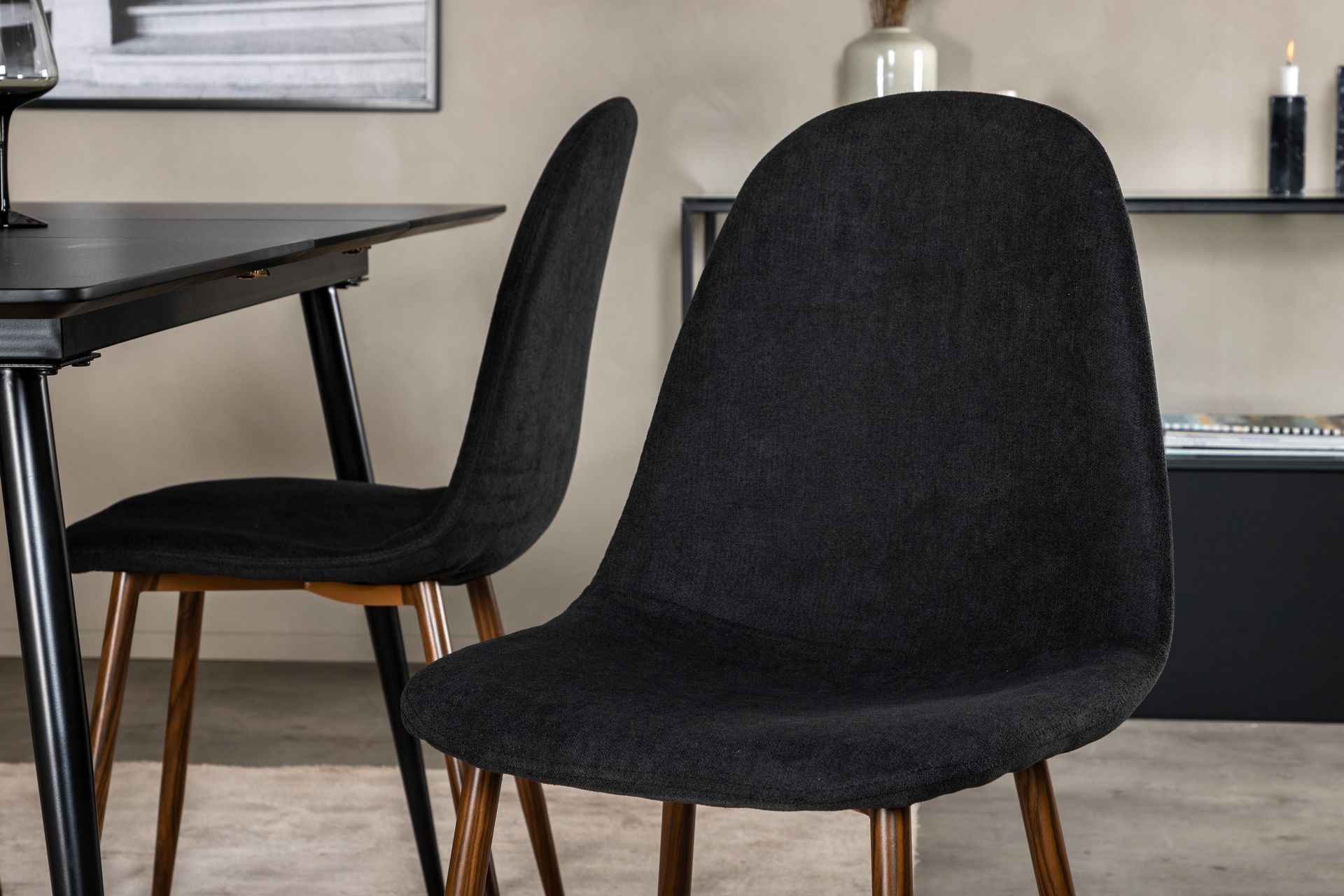 Silar Matgrupp Förlängningsbar 120 cm Rektangulär med 4 Polar stolar - Svart - Möbler - Matplats - Matgrupp & matbord med stolar