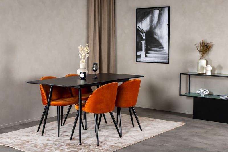 Silar Rektangulär Matgrupp 120-160 cm med 4 Velvet Matstolar, rostig orange