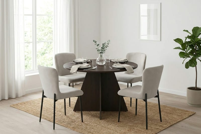Vera Matgrupp runt 110 cm Rökt Ek med 4 Elsie Matstolar - Rökt ek/Beige - Möbler - Matplats - Matgrupp & matbord med stolar