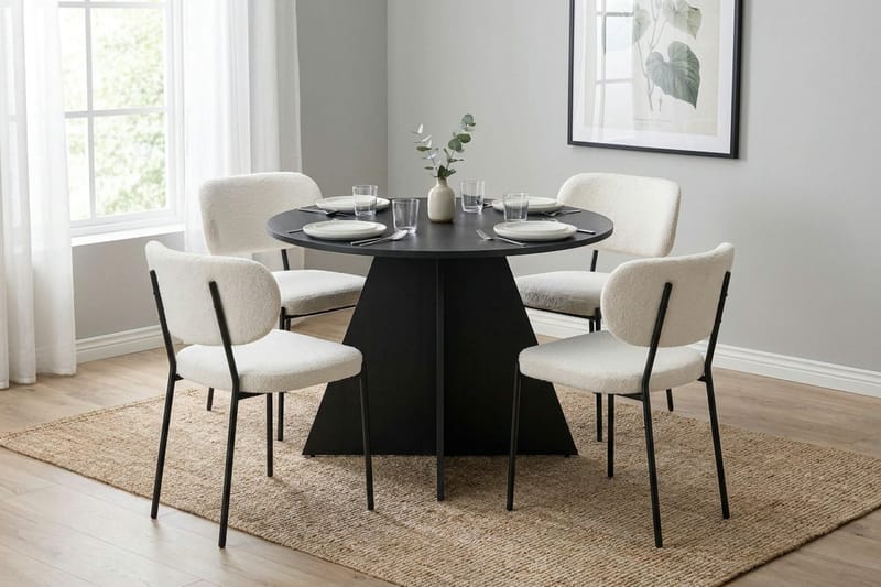 Vera Matgrupp runt 110 cm Svart med 4 Gemmiano Matstolar - Svart - Möbler - Matplats - Matgrupp & matbord med stolar