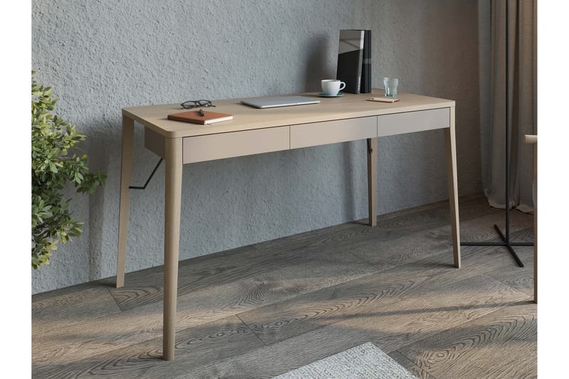 Aditiya Skrivbord 71x139 cm - Brun - Möbler - Hemmakontor - Skrivbord