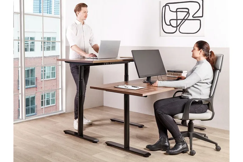 Banner Skrivbord 72x160 cm - Mörkt trä/Svart - Möbler - Hemmakontor - Skrivbord