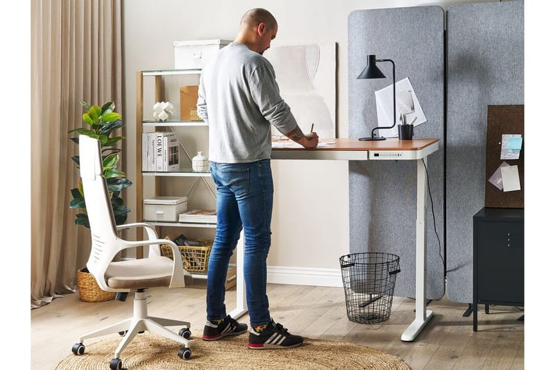 Farhan Skrivbord 60x120 cm - Vit/Ljust trä - Möbler - Hemmakontor - Skrivbord