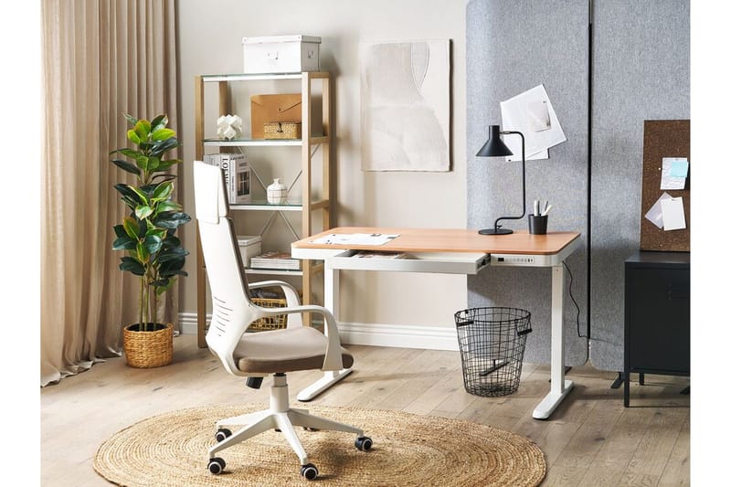 Farhan Skrivbord 60x120 cm - Vit/Ljust trä - Möbler - Hemmakontor - Skrivbord
