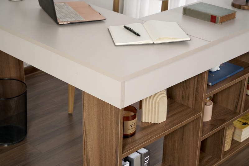 Regar Skrivbord 130x72x120 cm - Cashmere och Walnut - Möbler - Hemmakontor - Skrivbord
