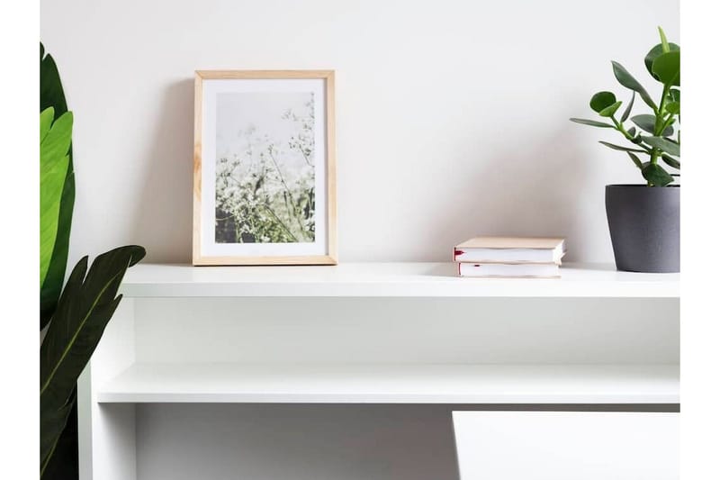 Grianan Skrivbord 136 cm White - Möbler - Hemmakontor - Skrivbord