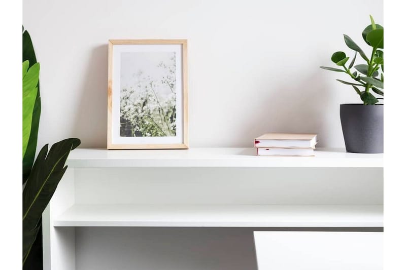 Grianan Skrivbord 136 cm White - Möbler - Hemmakontor - Skrivbord