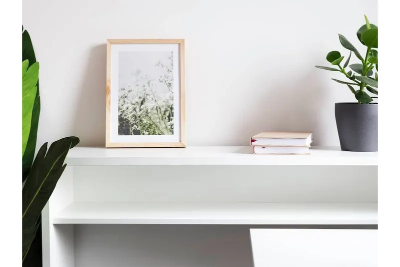 Grianan Skrivbord 136 cm White - Möbler - Hemmakontor - Skrivbord