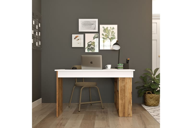PORTAR Skrivbord 129 cm Natur/Vit - Möbler - Hemmakontor - Skrivbord