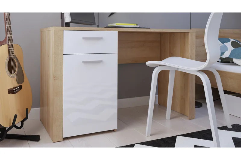 Tarka Datorbord 120 cm med Förvaring Låsa + Skåp - Ek/Vit - Möbler - Hemmakontor - Skrivbord