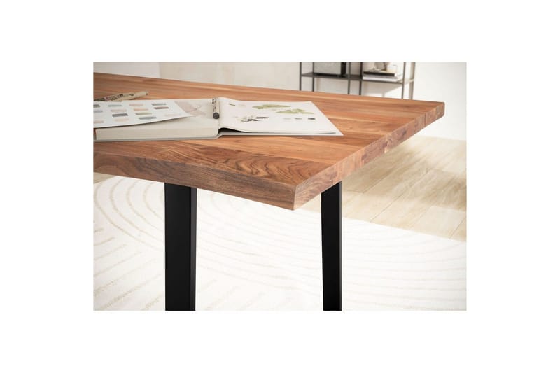 Skrivbord Wohnling Massiv trä träd kant metallben lantlig stil Svart, Rak, 160x80 cm - Svart, Rak, 160x80 cm - Möbler - Hemmakontor - Skrivbord