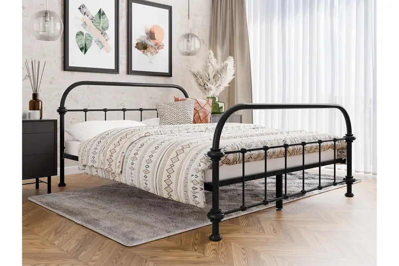 Aleesha Sängram 120x200 cm - Svart - Möbler - Sovrum - Sängram & sängstomme