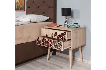 Brokind Sängbord 60 cm med Förvaring 2 Lådor Trianglar - Natur/Röd - Möbler - Sovrum - Sängbord