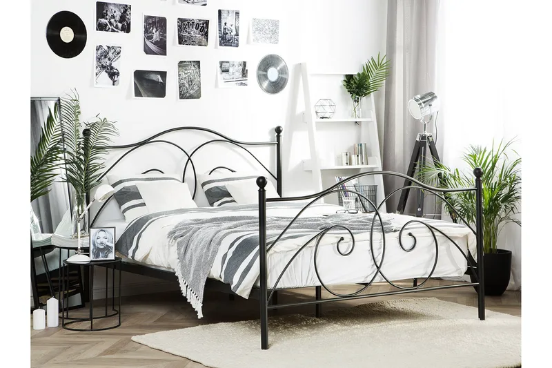 Eppy Sängram 140x200 cm - Svart - Möbler - Sovrum - Sängram & sängstomme