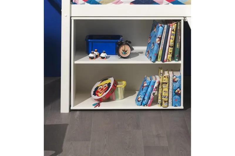 Halvhöjdssäng med skrivbord bokhylla och 4-dörrars skåp med vägghylla Pino - Möbler - Sovrum - Möbelset för sovrum