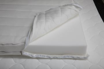 BÄDDMADRASS 120x210 8 cm Visko-skum 45 kg/m³