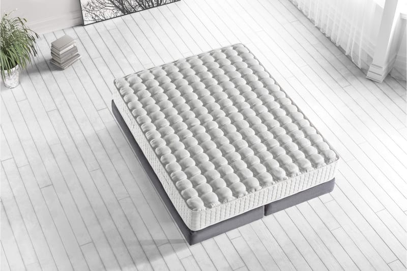 Resårmadrass 200x200 cm - Vit - Möbler - Sovrum - Madrasser - Resårmadrass & resårbotten