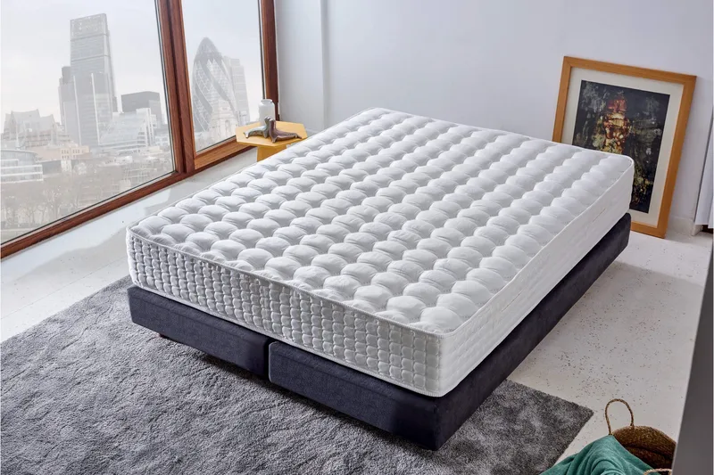 Resårmadrass 150x200 cm - Vit - Möbler - Sovrum - Madrasser - Resårmadrass & resårbotten