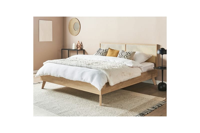 Säng med lamellram Monpazier - Ljus trä, 180x200 cm - Möbler - Sovrum - Sängram & sängstomme