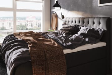 Boxy Komplett Sängpaket – Kontinentalsäng 180x200 cm i Tyg med Sänggavel + Bäddmadrass - Svart - Möbler - Sovrum - Sängar - Dubbelsängar