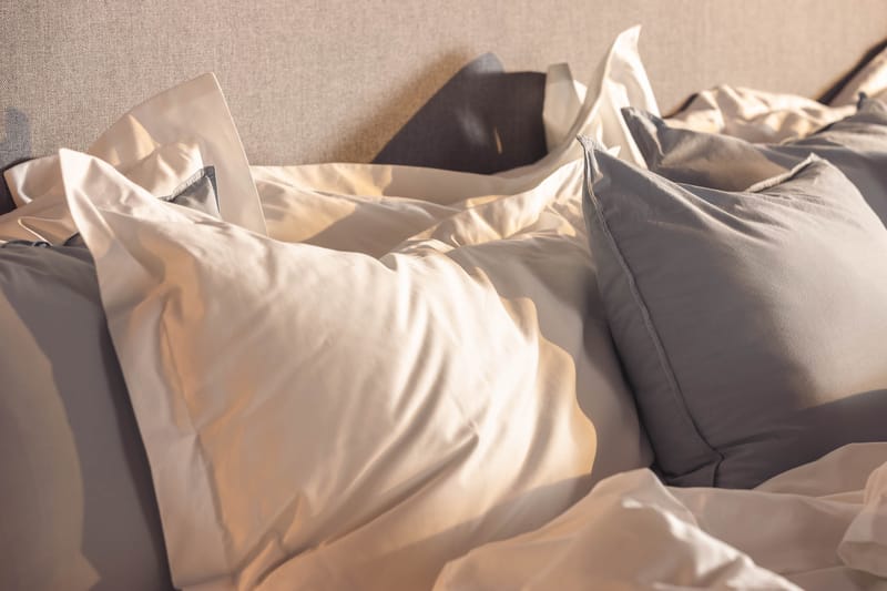 NOVELLA Familjesäng Sängpaket 240x210 cm Ljusgrå (+Fler val) - Möbler - Sovrum - Sängar - Komplett Sängpaket