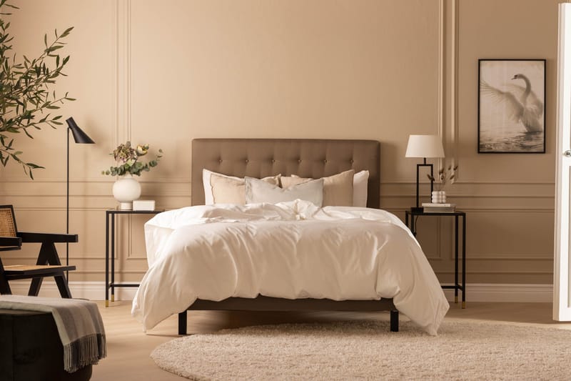 Scarlett Sängpaket 90x200 Skummadrass - Knappad gavel Brun - Möbler - Sovrum - Sängar - Kontinentalsängar