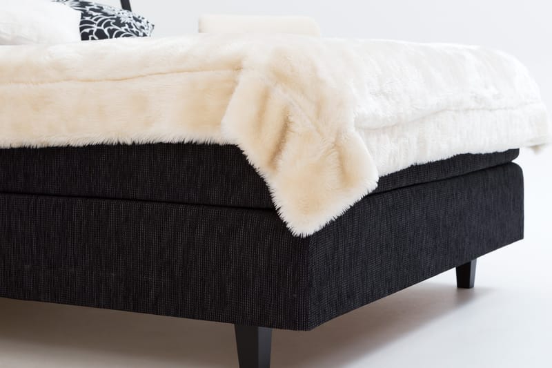 Charleston Kontinentalsäng 140x200 Fast Polyeterskum - Svart - Möbler - Sovrum - Sängar - Kontinentalsängar