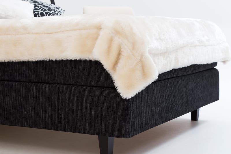 Charleston Kontinentalsäng 140x200 Fast Polyeterskum - Svart - Möbler - Sovrum - Sängar - Kontinentalsängar