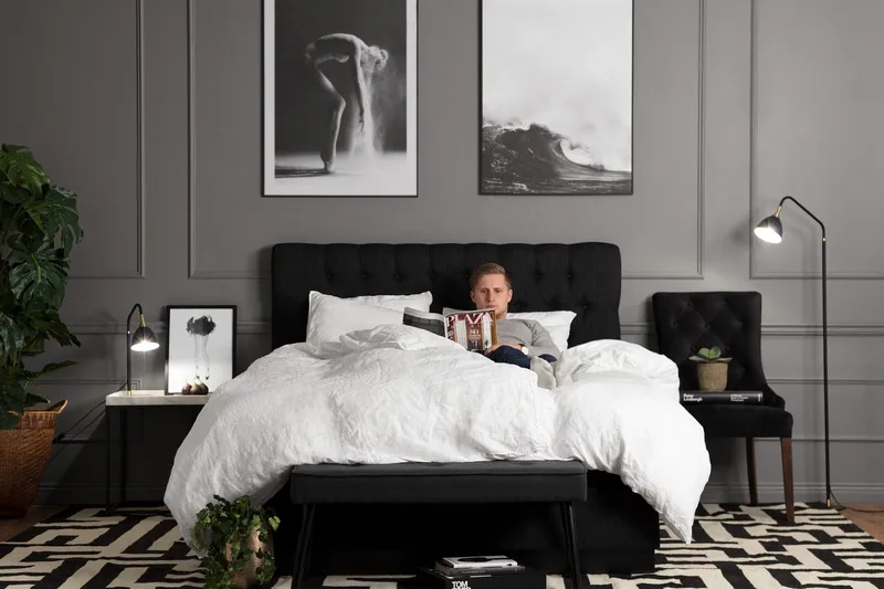 Charleston Kontinentalsäng 180x200 Fast Polyeterskum - Svart - Möbler - Sovrum - Sängar - Kontinentalsängar