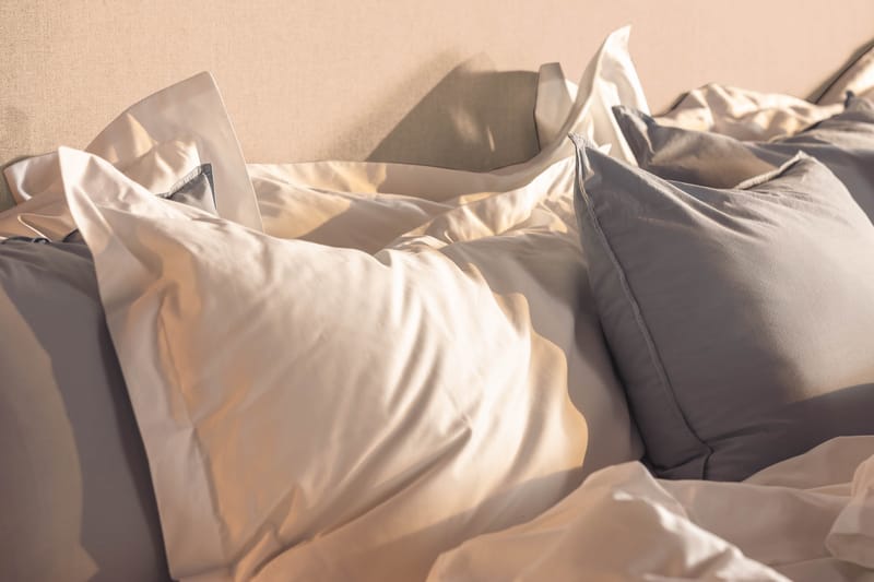 NOVELLA Familjesäng Sängpaket 240x210 cm Beige (+Fler val) - Möbler - Sovrum - Sängar - Komplett Sängpaket