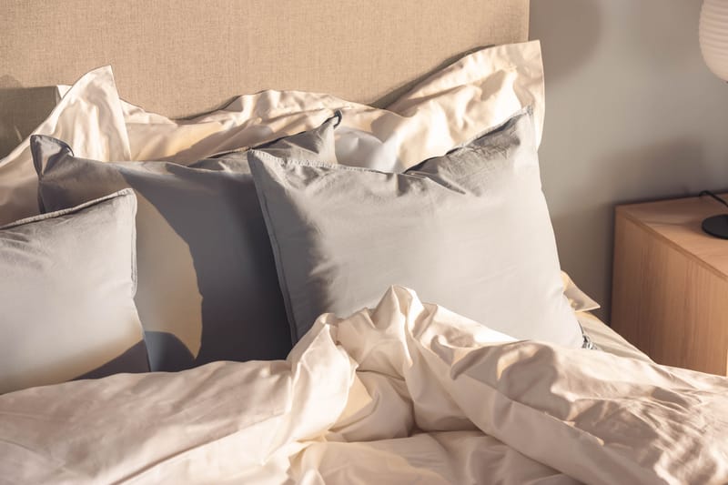 NOVELLA Familjesäng Sängpaket 240x210 cm Beige (+Fler val) - Möbler - Sovrum - Sängar - Komplett Sängpaket